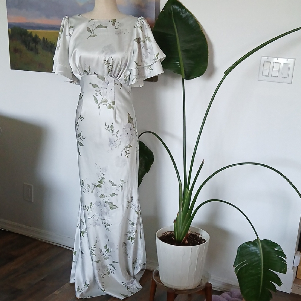 Coast NWOT White Floral Satin Maxi Dress With Flutter Sleeves